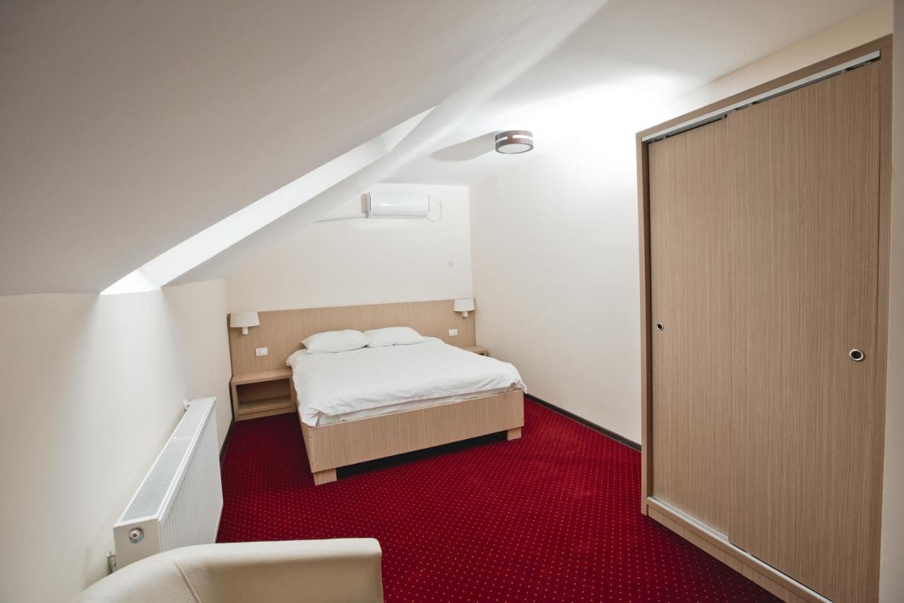 Hotel Evergreen Amara Luaran gambar