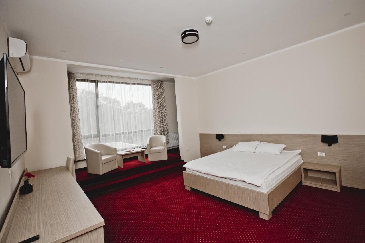 Hotel Evergreen Amara Luaran gambar