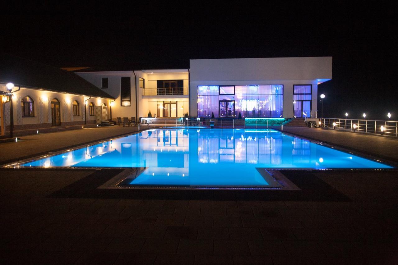 Hotel Evergreen Amara Luaran gambar