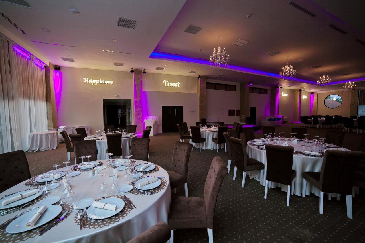 Hotel Evergreen Amara Luaran gambar